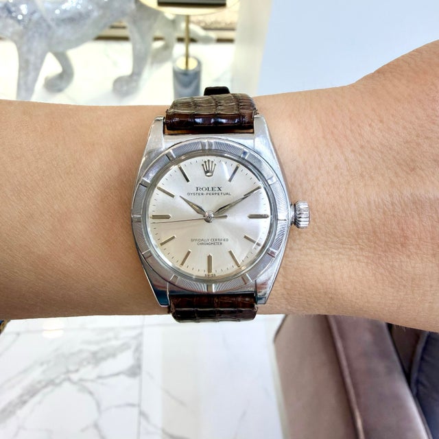 Brand: Rolex Gender: Men's Metal Type: Stainless Steel Diameter: 32.00 mm Weight: 44.38 grams ROLEX Gent's stainless steel...