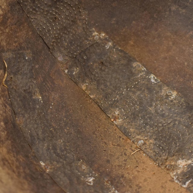 African Early 20th Century Nupe Wood Bowl Nigeria For Sale - Image 3 of 7