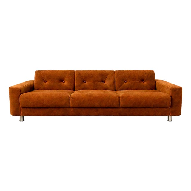 “Pullman” Sofa in Burnt Caramel Mohair With Brazilian Rosewood Buttons by Jorge Zalszupin for L’Atelier, Brazil, 1970s For Sale