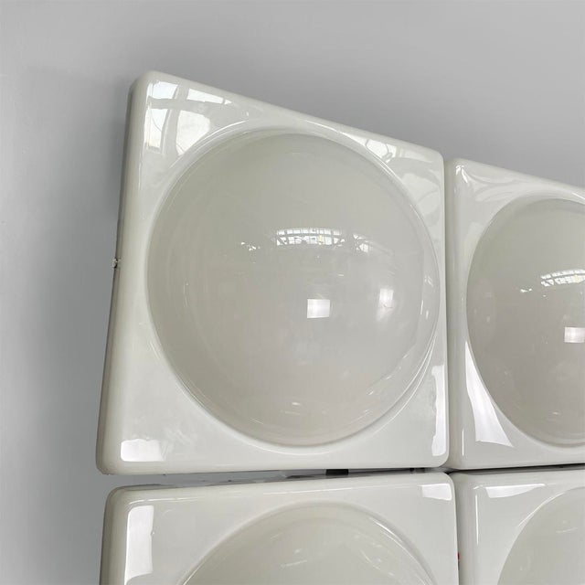 Plastic Italian Modern Wall Lamps in White Plastic from L. & G. Pancaldi, 1980s, Set of 9 For Sale - Image 7 of 17