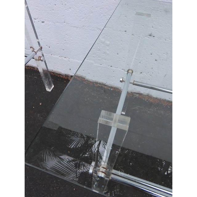 Hollywood Regency Lucite Acrylic Glass Top Pair of Side Tables 6592 For Sale - Image 13 of 18