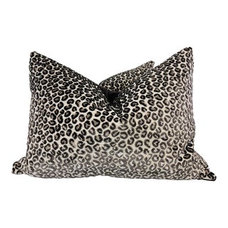 Colefax & Fowler "Wilde" in Charcoal 18"x24" Pillows-A Pair For Sale