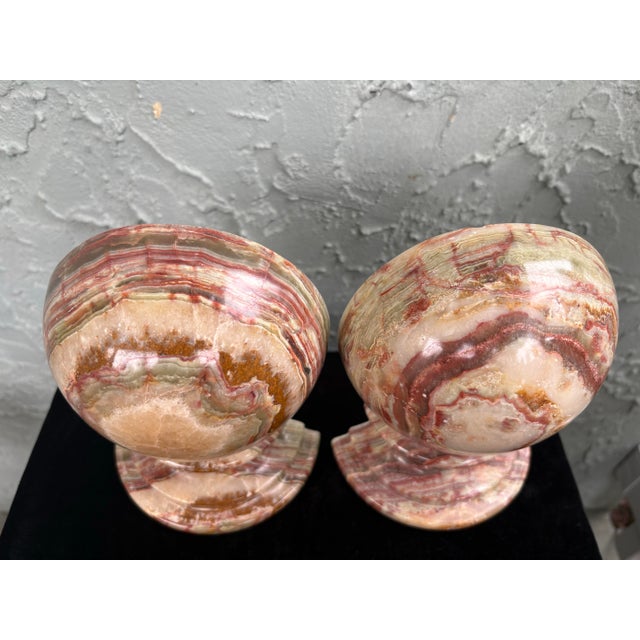 Beige Vintage Banded Onyx Marble Bookends – Sculptural Stone Pair For Sale - Image 8 of 12