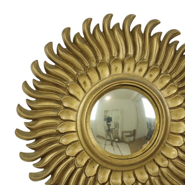 Mid-Century Modern Vintage Sunburst Mirror in Gold Resin, 1960s For Sale - Image 3 of 14