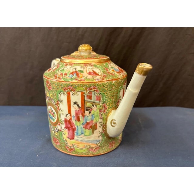 19th Century 19th Century Rose Medallion Teapot For Sale - Image 5 of 12