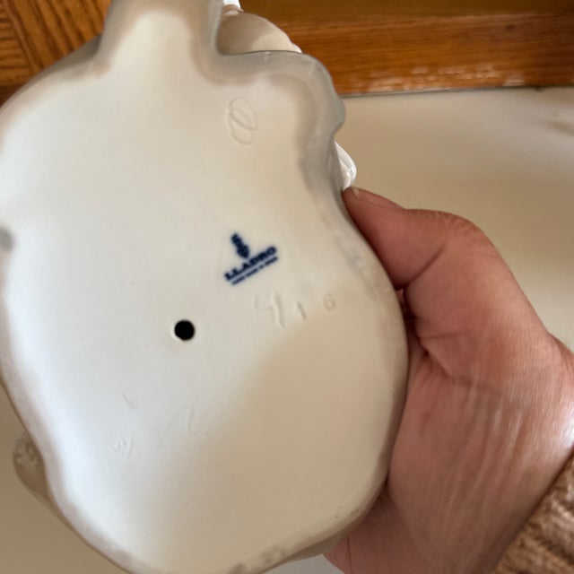 Vintage Lladro #1065 Fox & Cub Figurine Retired For Sale In New York - Image 6 of 8