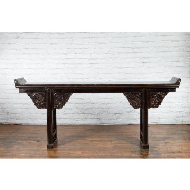 Early 19th Century Chinese Qing Dynasty 19th Century Black Console Table with Carved Dragon Motifs For Sale - Image 5 of 12