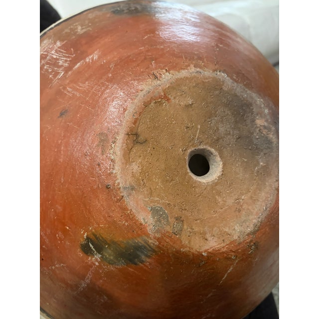 Rare Peruvian Shipibo Vase For Sale - Image 4 of 4