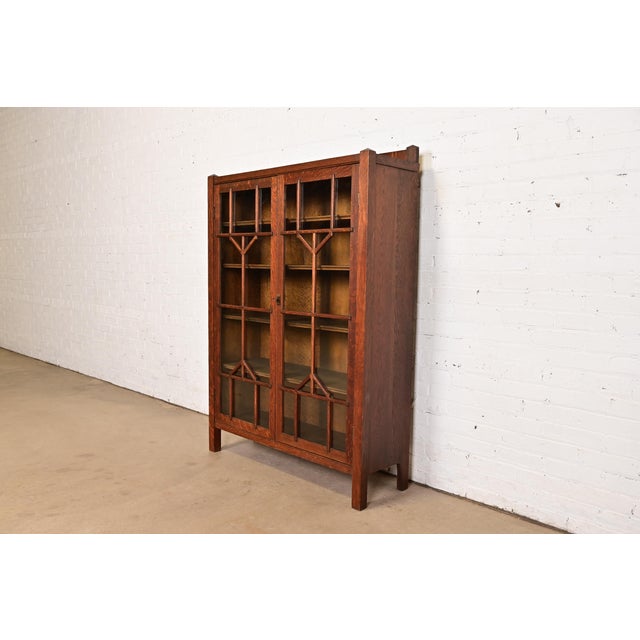 Mission Stickley Brothers Style Antique Mission Oak Arts and Crafts Bookcase Cabinet, Circa 1900 For Sale - Image 3 of 12