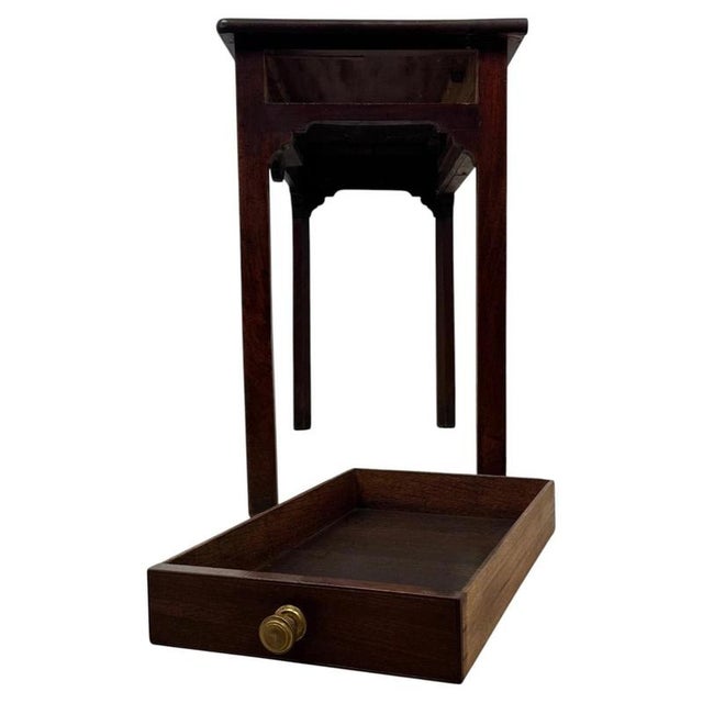 Antique English Mahogany Side Table, 1780 For Sale - Image 4 of 12