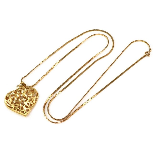 Contemporary Mid 20th Century Filigree Puff Heart 14k Yellow Gold Pendant & Long Chain Necklace For Sale - Image 3 of 6