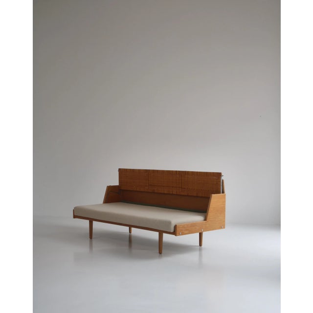 Oak and Rattan GE7 Daybed by Hans J. Wegner for GETAMA For Sale - Image 12 of 18