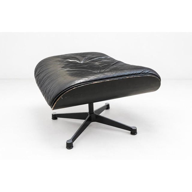 Black Set of Lounge Chair with Ottoman by Charles Eames for Vitra For Sale - Image 8 of 11