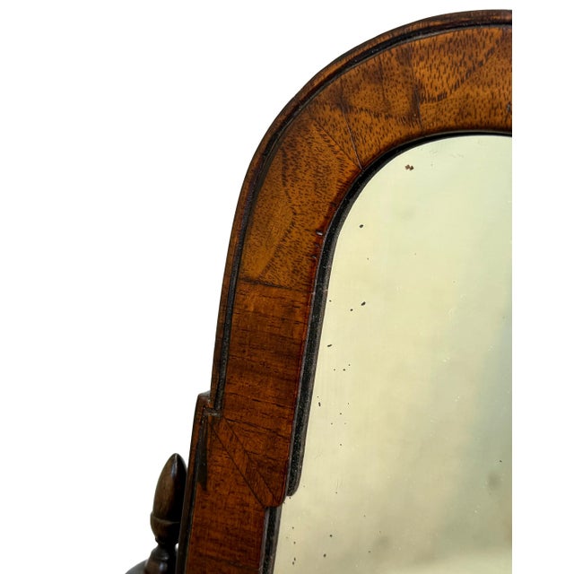 Queen Anne Dressing Table Mirror in Walnut, 1710 For Sale - Image 3 of 15