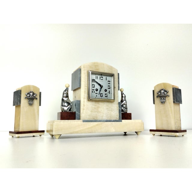 French Art Deco Marble & Onyx Mantel Clock, 1930s, Set of 3 For Sale - Image 15 of 18