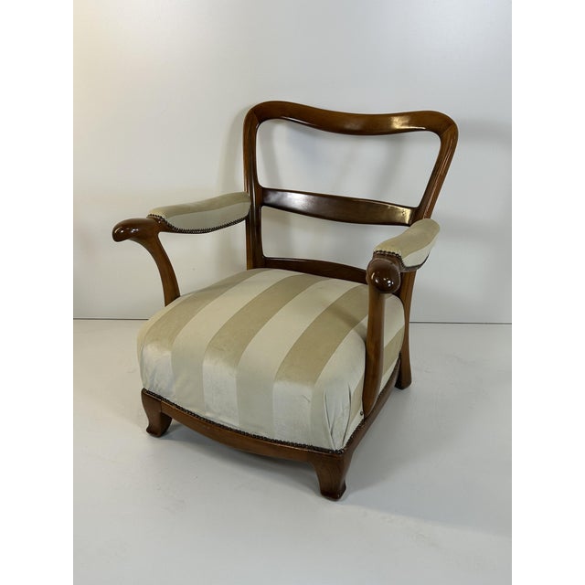 Vintage Reading Chair in the style of Paolo Buffa, 1950s For Sale - Image 12 of 12