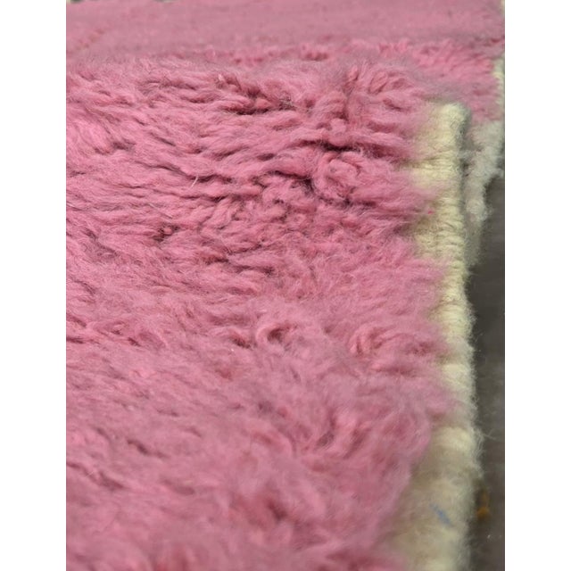 2020s Pink Contemporary Moroccan Wool Rug - 12.8 X 9.5 Ft For Sale - Image 5 of 6
