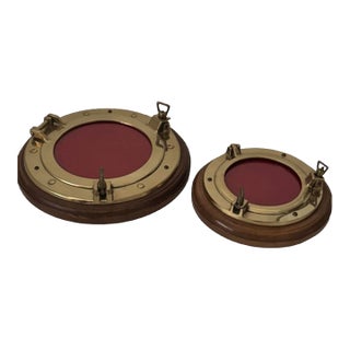 1970s Pair of Brass Hinged Maritime Porthole Picture Frames With Original Felt | Great Lakes For Sale