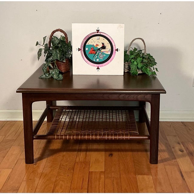 Postmodern Memphis Group Style Wall Tabletop Clock Battery Operated, Circa 1980s For Sale - Image 12 of 12