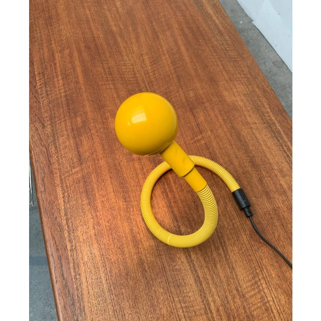 Black Vintage Italian Space Age Hebi Table Lamp by Isao Hosoe for Valenti Luce For Sale - Image 8 of 18