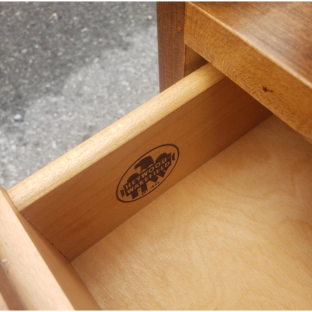 Late 20th Century Heywood Wakefield Two-Tier Two-Drawer Cinnamon Bedside Table For Sale - Image 5 of 9