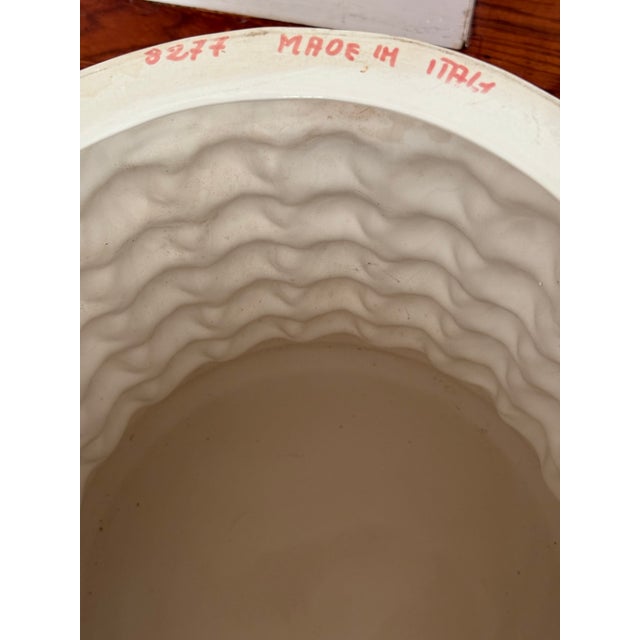 1970s Vintage Clamshell Trompe Le' Oeil Garden Stool -Made in Italy For Sale In New York - Image 6 of 12