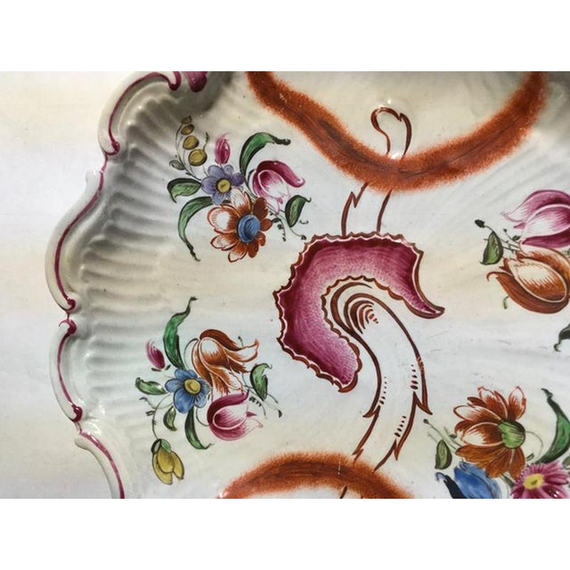 Maroon Porcelain Bowls with Pink Tulip Decor by Richard Ginori, Italy, 1750s, Set of 2 For Sale - Image 8 of 18