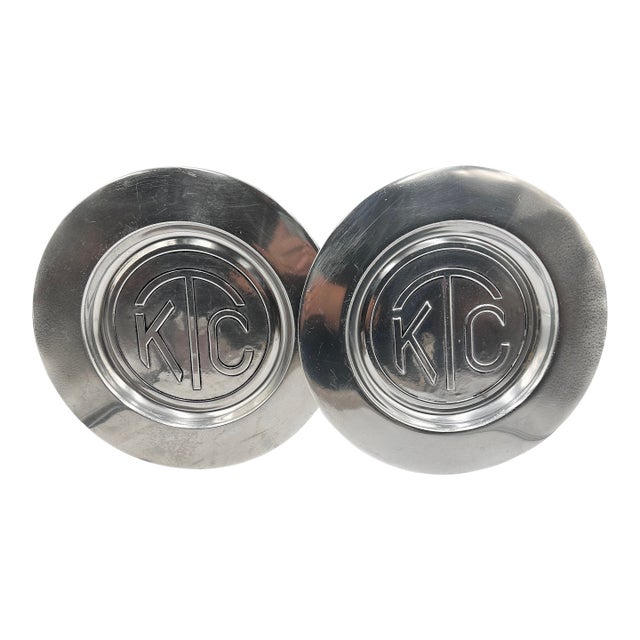 1960s Wilton Armentale 12" KTC Pewter Rimmed Plate Set u.s.A For Sale