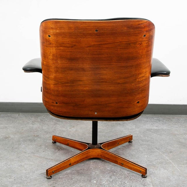1960s 1960s Mid Century Modern Lounge Chair Plycraft Mr Chair Black Swivel George Mulhauser For Sale - Image 5 of 11