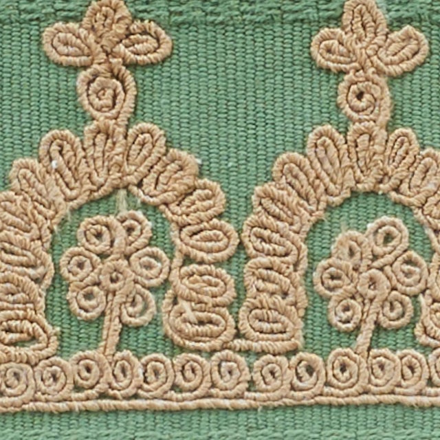 Noelia Tape's intricate, scrolling design is rendered in delicate, corded embroidery. It's an exquisite, Old World touch...