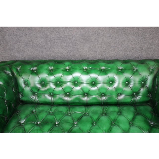 Custom Made English Emerald Green Tufted Chesterfield Sofa For Sale - Image 4 of 12