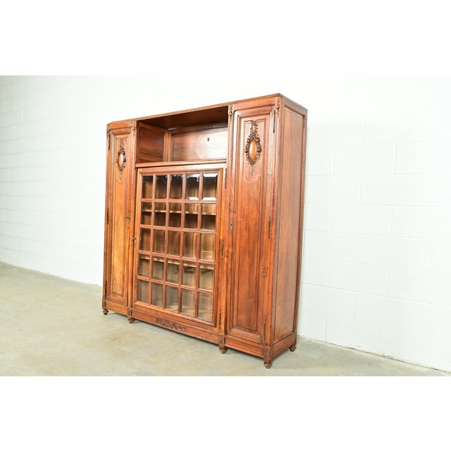 Art Deco Louis Majorelle Style Antique French Art Nouveau Carved Burled Walnut Bibliotheque Bookcase Cabinet, Circa 1900 For Sale - Image 3 of 15