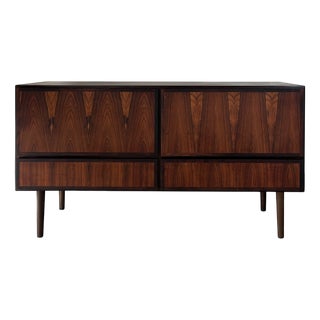 Vintage Rosewood Stereo Cabinet Model 2 by Gunni Omann for Omann Jun, Denmark, 1960s For Sale