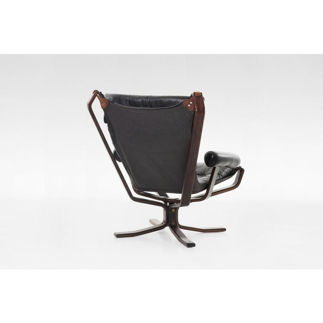Sigurd Ressell Vintage High Back Superstar Chair in Black Leather by Sigurd Ressell for Trygg Møbler, 1970s For Sale - Image 4 of 7