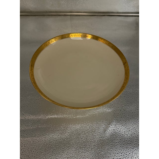 White Early 1900s Hutschenreuther 7 Piece Set Cream Gold Margarete Round Serving Platters Bowls For Sale - Image 8 of 14