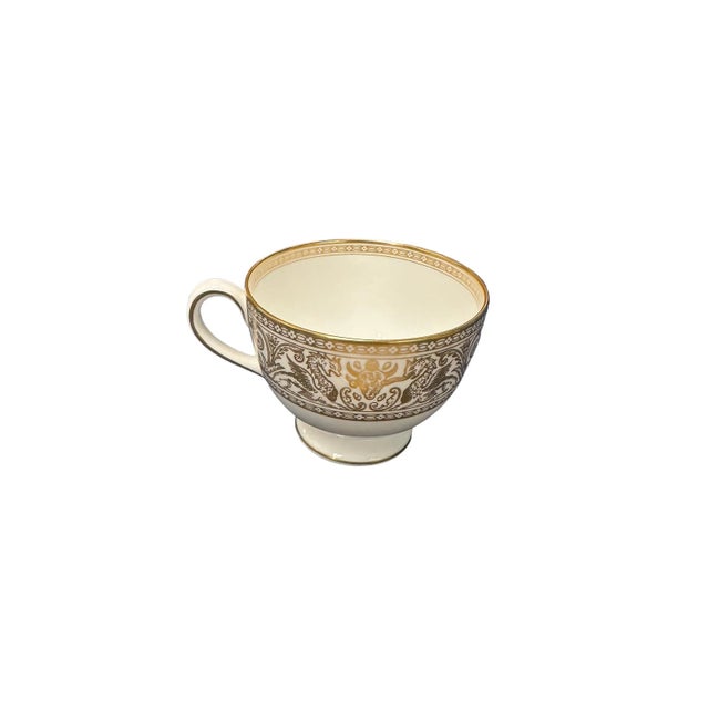 Ceramic Vintage Wedgwood Gold Florentine Bone China Leigh Shaped Footed Cups and Saucers for Two - 4 Pieces For Sale - Image 7 of 10