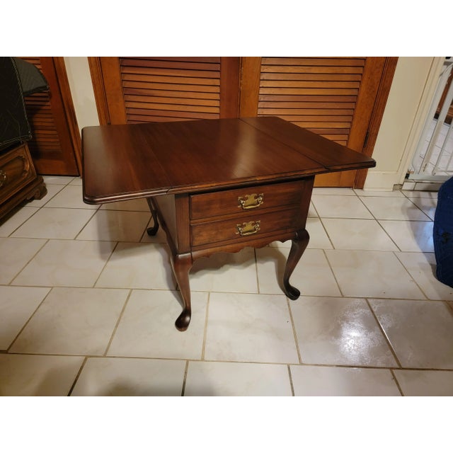 Late 20th Century Pennsylvania House Queen Anne Style Drop Leaf Side Table For Sale - Image 12 of 12