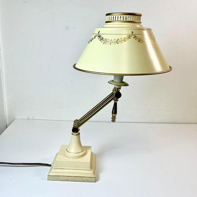 1950s Vintage Boho Chic Neoclassical French Bouilette Tole Articulating Desk Lamp in Cream. For Sale - Image 4 of 11