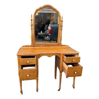 Antique Tiger Maple Vanity Dressing Table For Sale