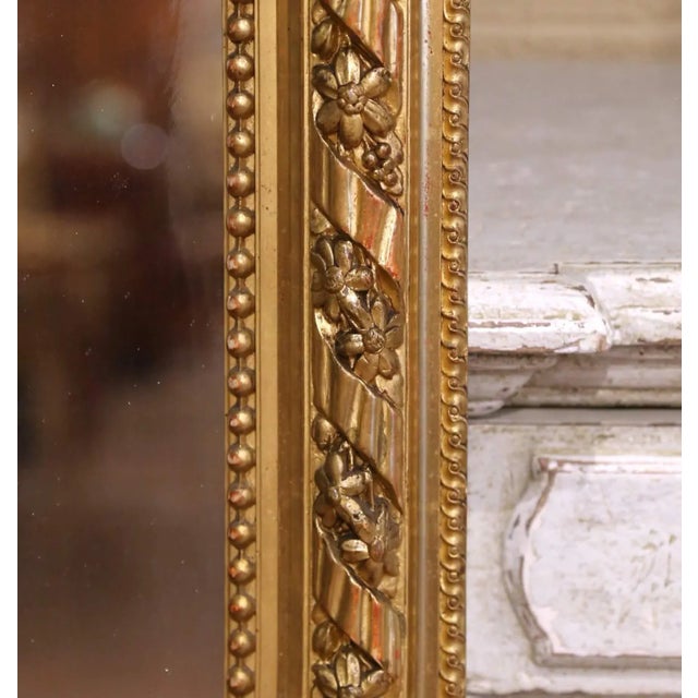 19th Century French Louis XVI Giltwood Mirror With Shield Crest and Floral Decor For Sale In Dallas - Image 6 of 8