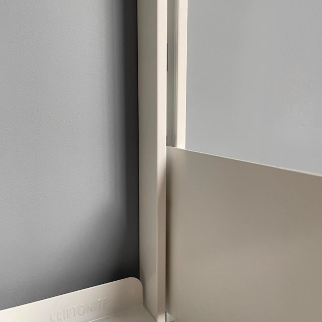 Italian Modern White Metal Bookcase by Kriptoninte, 1980s For Sale - Image 10 of 15