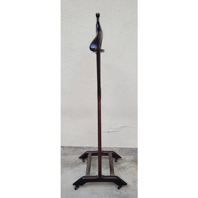 The valet stand designed by Ico Parisi for Fratelli Reguitti in the 1950s is a refined example of mid-century Italian...