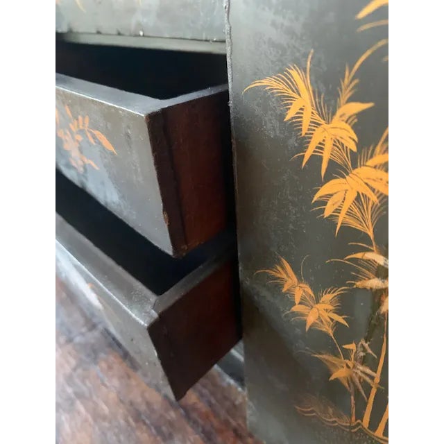 19th Century Chinese Back and Gold Lacquer Collector's Cabinet For Sale In Dallas - Image 6 of 11