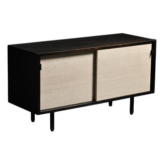 Credenza by Florence Knoll Bassett for Knoll Inc., 1960s For Sale