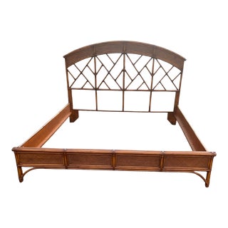 Late 20th Century Vintage Coastal Chinese Chippendale Rattan King Size Bed For Sale