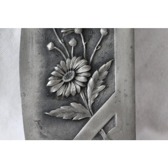 1930s Silver Jewelry Box with Daisy Decor, 1930s For Sale - Image 5 of 18