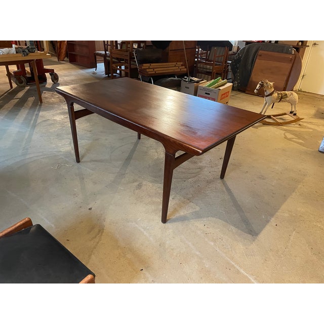 Uldum Møbelfabrik Mid-Century Danish Teak Dining Table by Johannes Andersen for Uldum Mobelfabrik, 1960s For Sale - Image 4 of 6