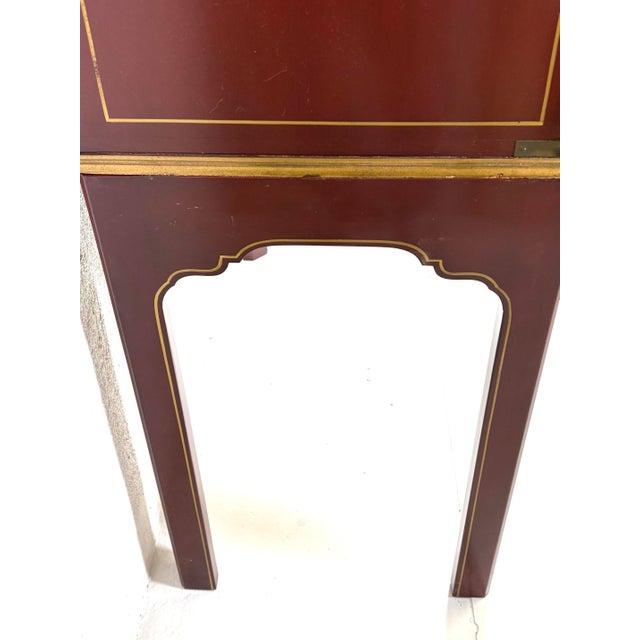 Mid-Century Vintage Hand Painted Cinnabar Chinoiserie Cabinet For Sale - Image 4 of 12