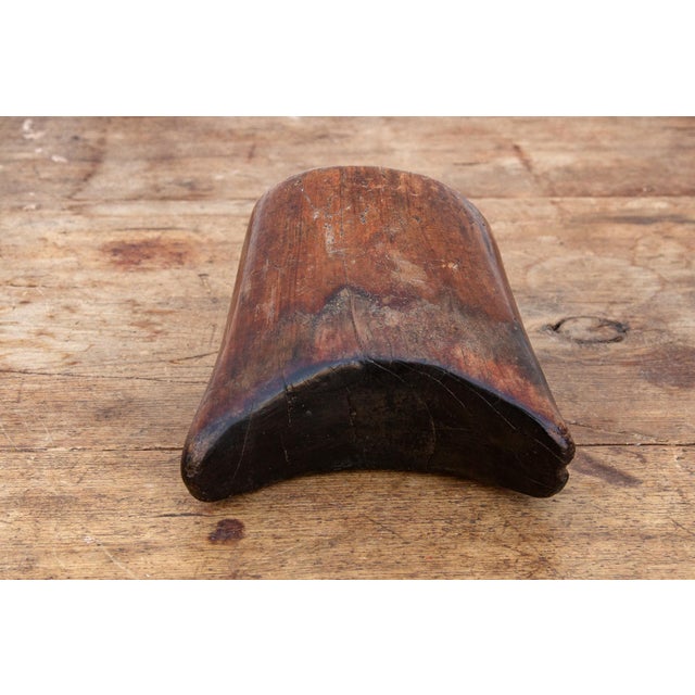 Mid 20th Century African Headrest For Sale In Los Angeles - Image 6 of 7