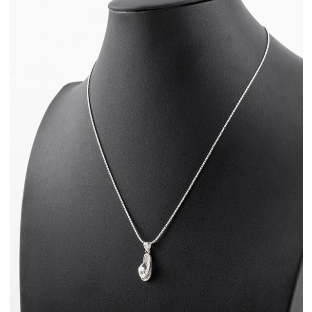 Modern 14k White Gold Flip Flop Diamond Pendant Necklace For Sale - Image 3 of 8